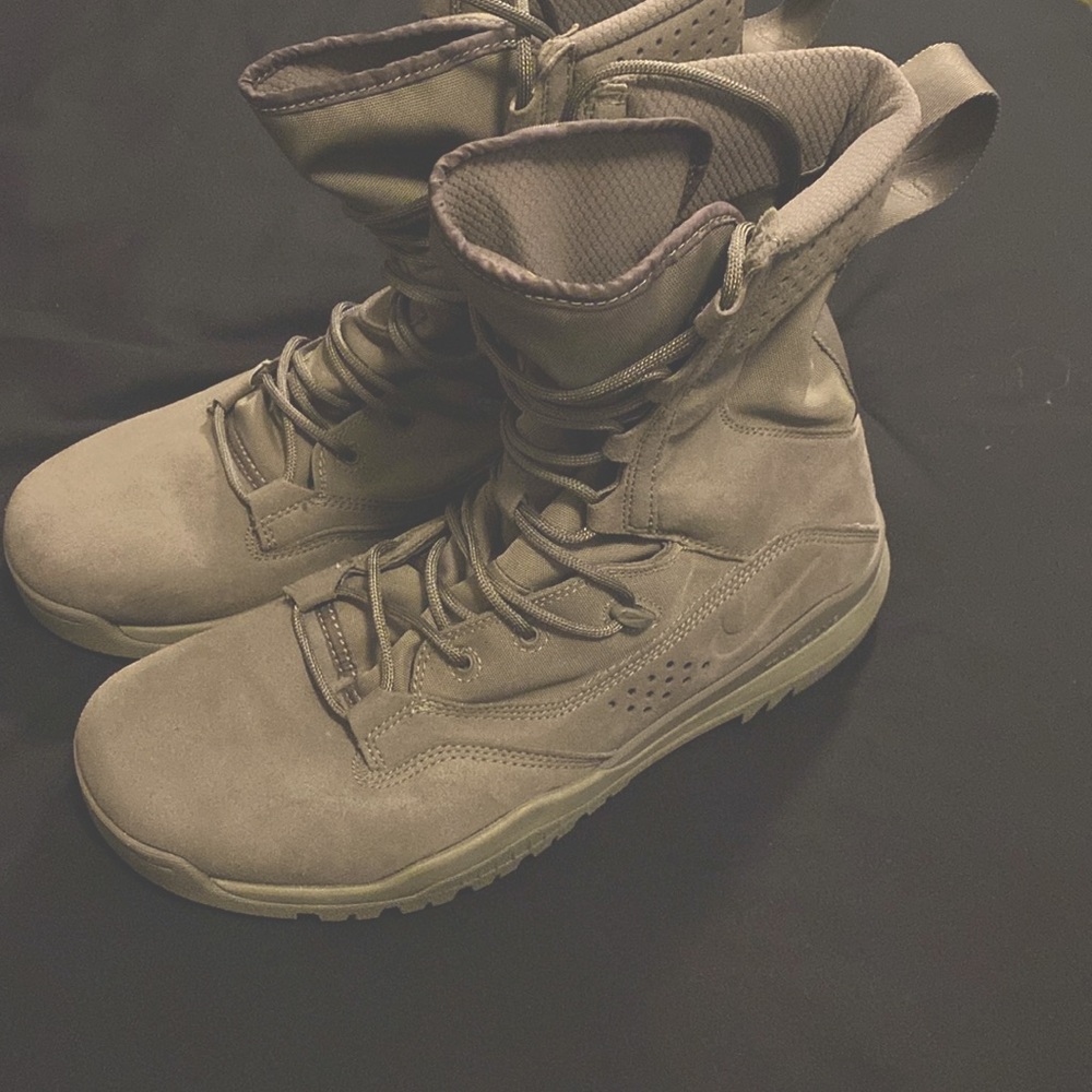 Nike SFB Forest green